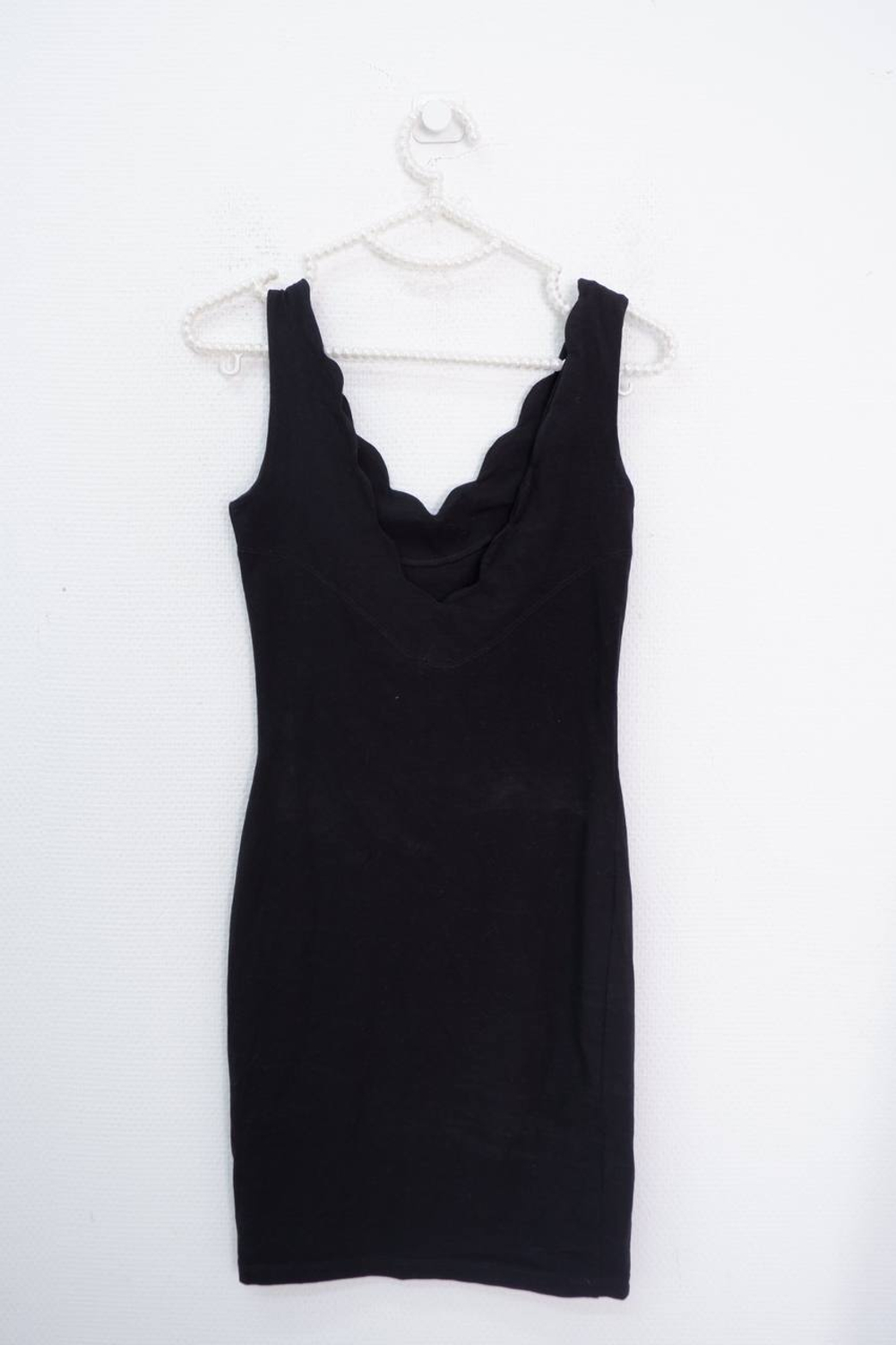 Платье Asos практичное 40 размер