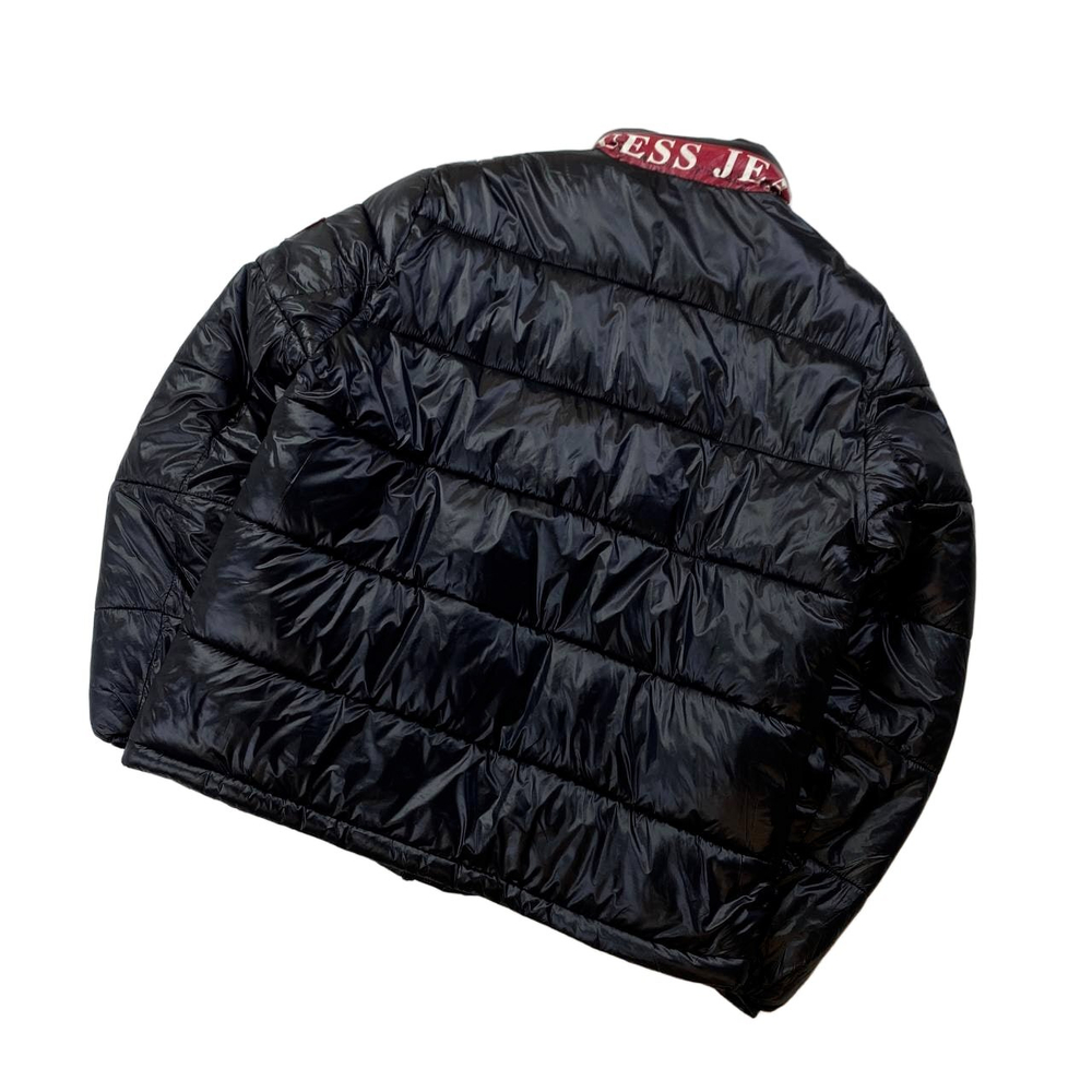 Пуховик Guess