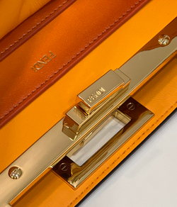 Fendi Peekaboo ISeeU Medium 33 cm