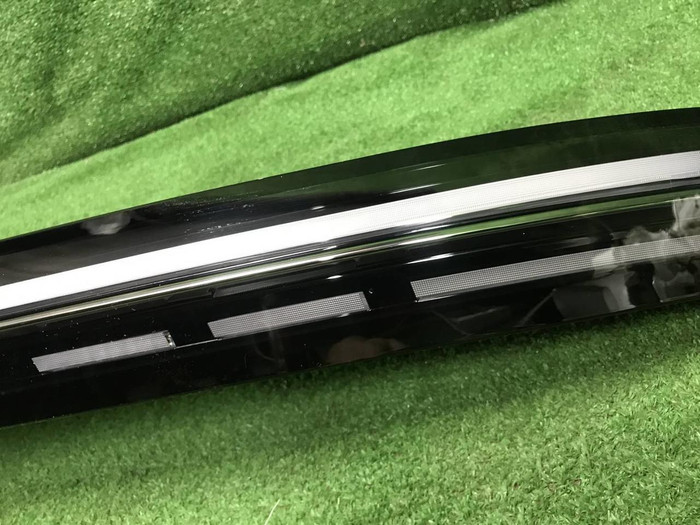 Фонарь крышки багажника Lixiang L7 (2022-н.в.)