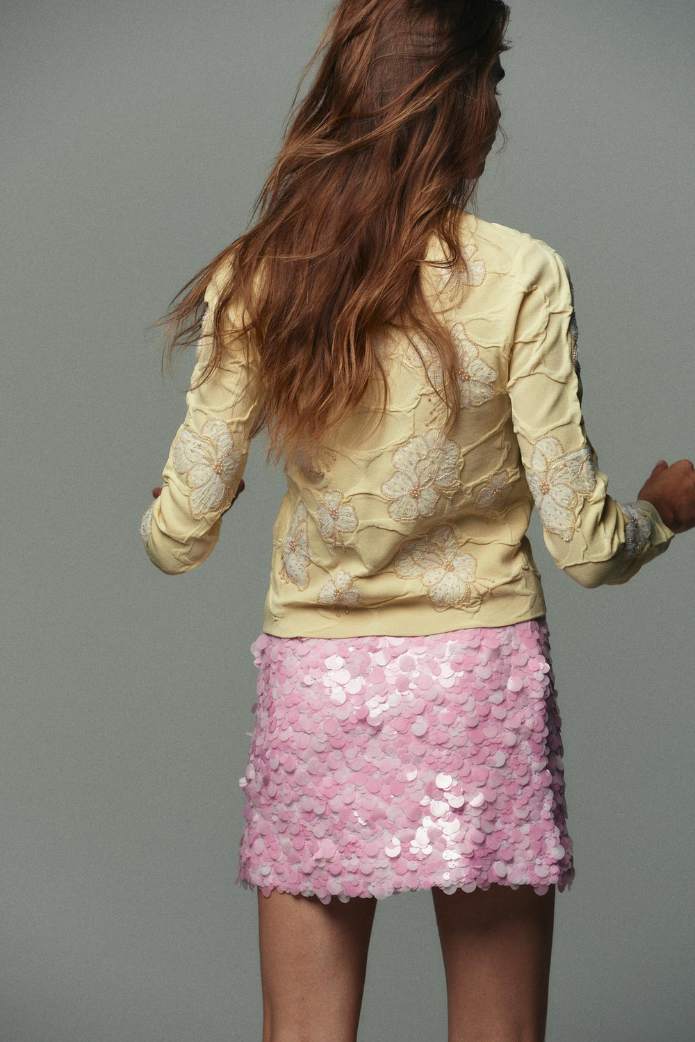 ZARA ВЯЗАНЫЙ КАРДИГАН С БИСЕРОМ, СВЕТЛО-ЖЕЛТЫЙ