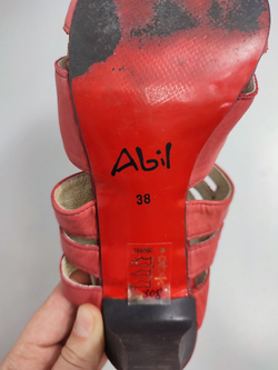 Босоножки Abil красные 38 размер