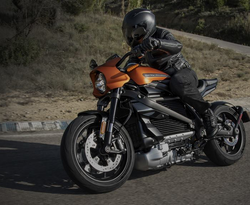 Первый электрический мотоцикл Harley-Davidson LiveWire