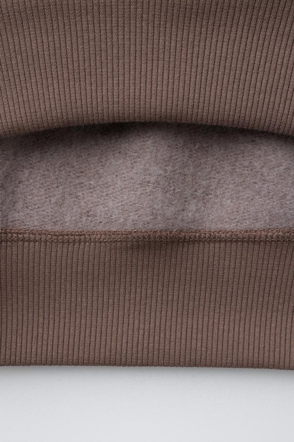 ZARA ТОЛСТОВКА С ПРИНТОМ CINNAMOROLL © SANRIO FLOCK, КОРИЧНЕВЫЙ