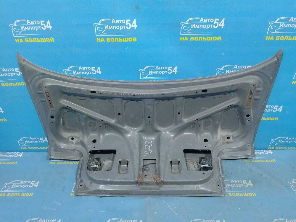 Крышка багажника NISSAN SUNNY 1991