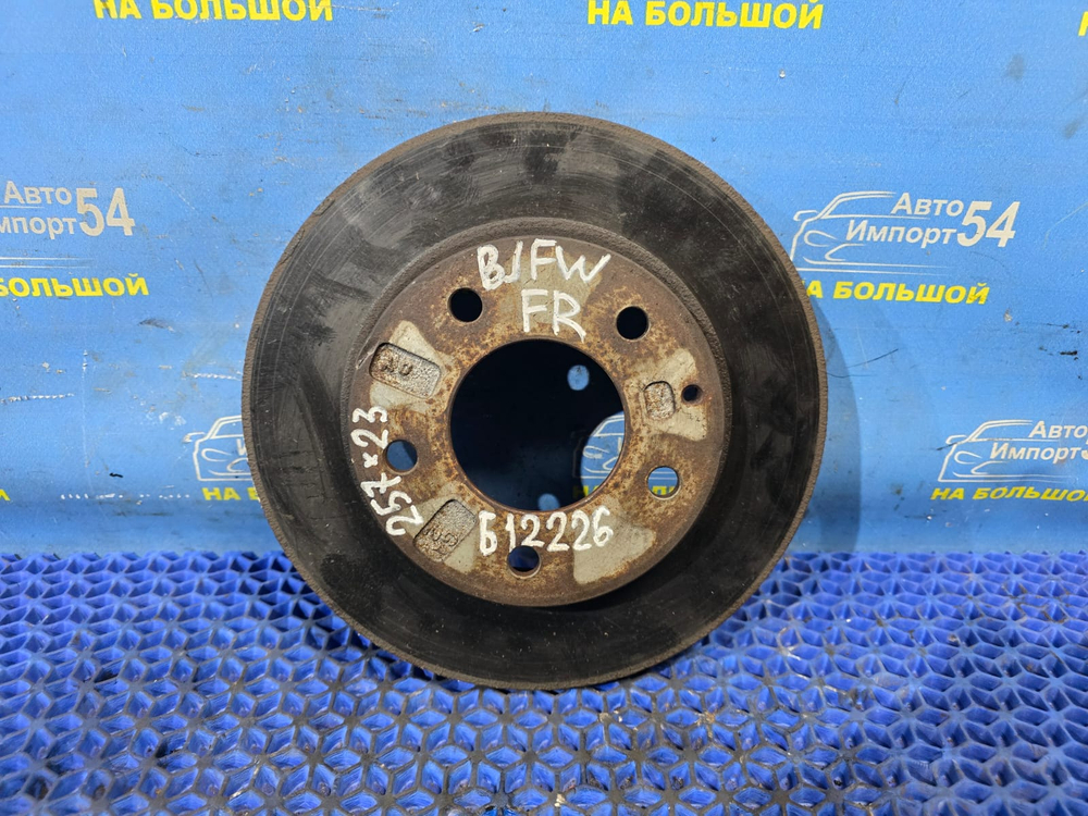 Диск тормозной передний MAZDA FAMILIA 1998-2003