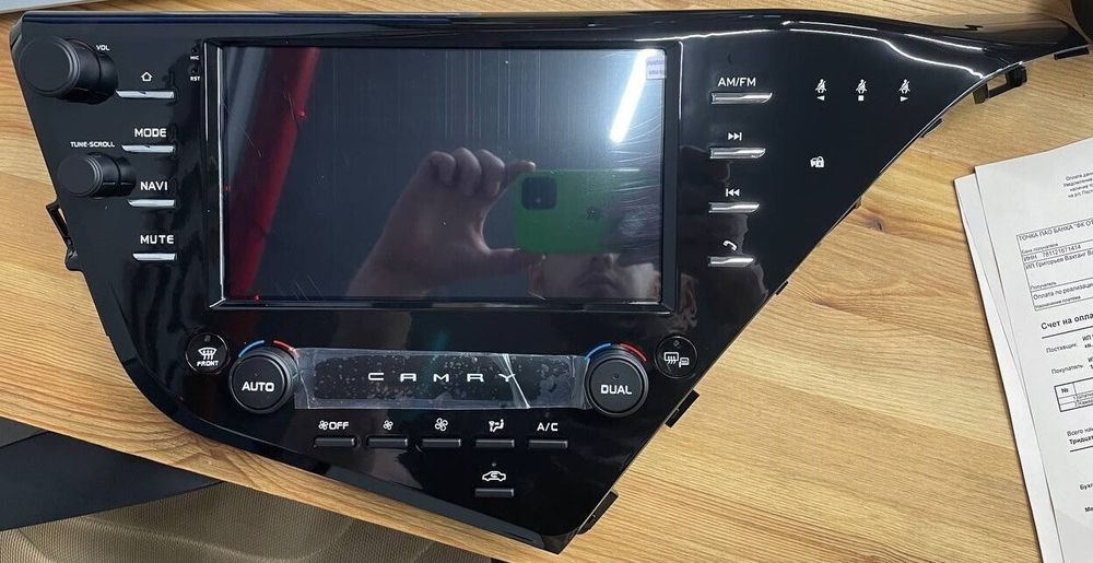 Магнитола для Toyota Camry 70 2017-2021 (c JBL) - Parafar PF465LUX5UHD на Android 13, QLED, ТОП процессор, 8Гб+128Гб, CarPlay, 4G SIM-слот