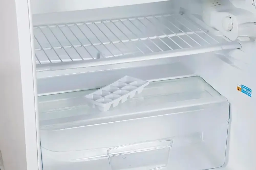 Холодильник Indesit TT 85