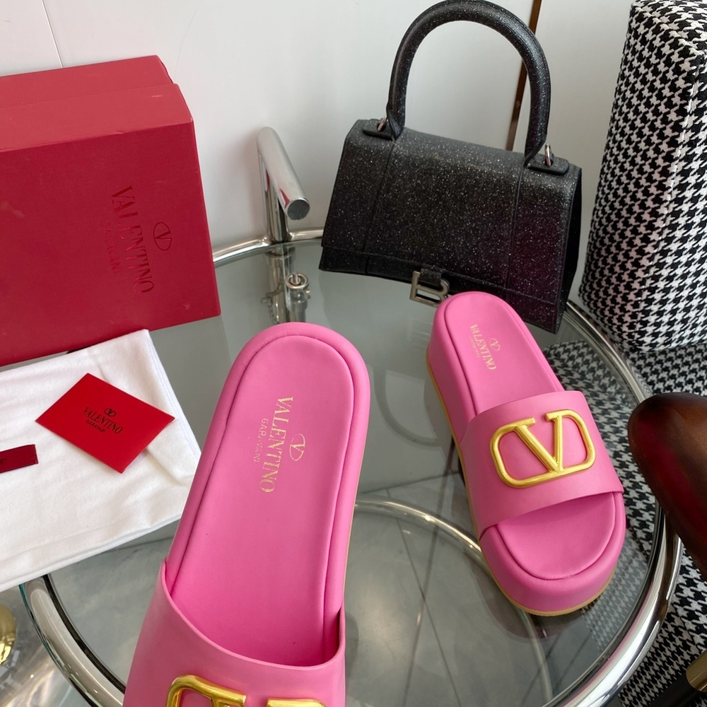 Valentino Vlogo Slide Sandal