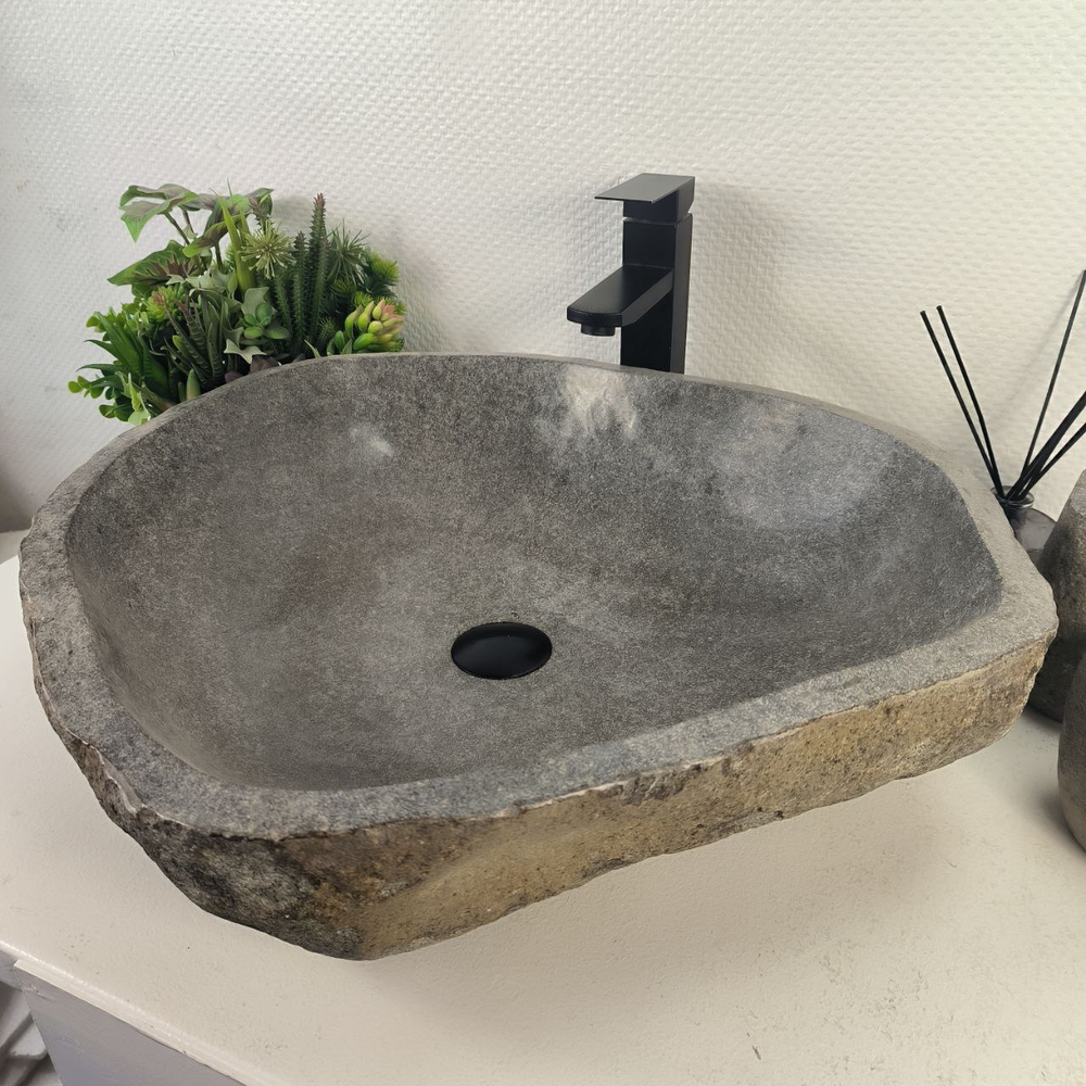 Раковина из речного камня RS-388 (60*53*15)