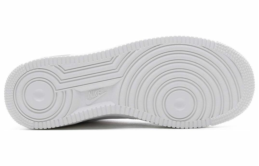 Кроссовки Nike Air Force 1 Essential (Женская размерная сетка)