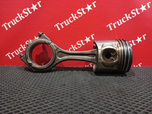 Поршень с шатуном