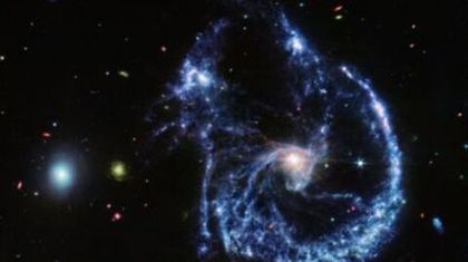 Астрономы запечатлели слияние двух галактик