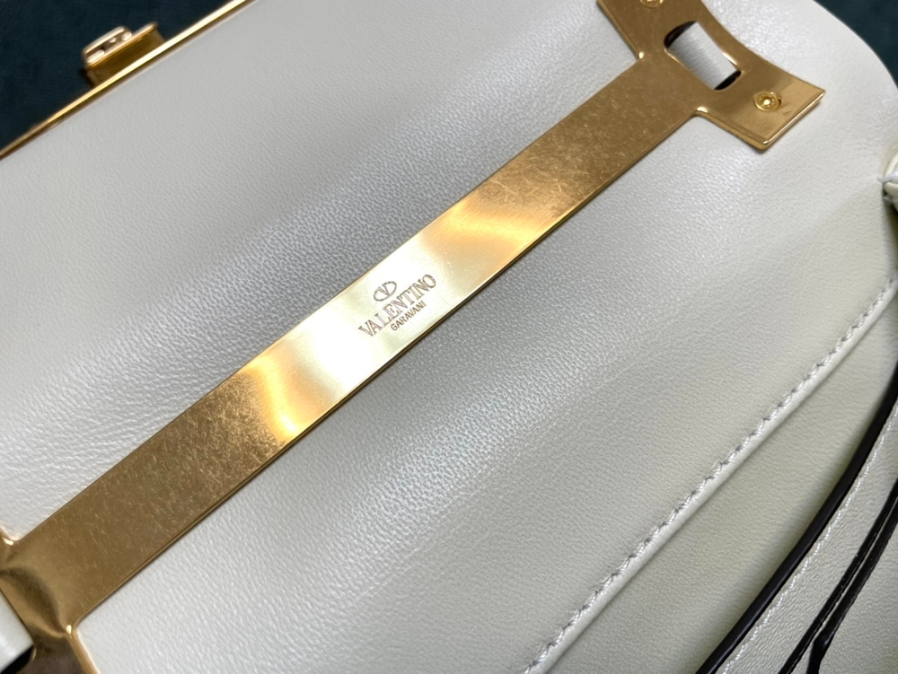 Valentino Mini One Stud Bag 20 cm