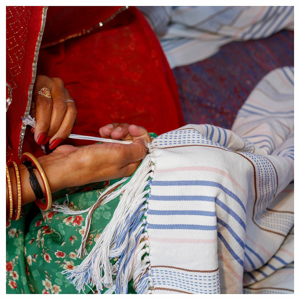 Плед IKEA AKERNEJLIKA (ОКЕРНЕЙЛИКА), Бежевый с рисунком, 110х170 см