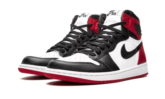 Кроссовки Nike Air Jordan 1 High "Satin Black Toe"