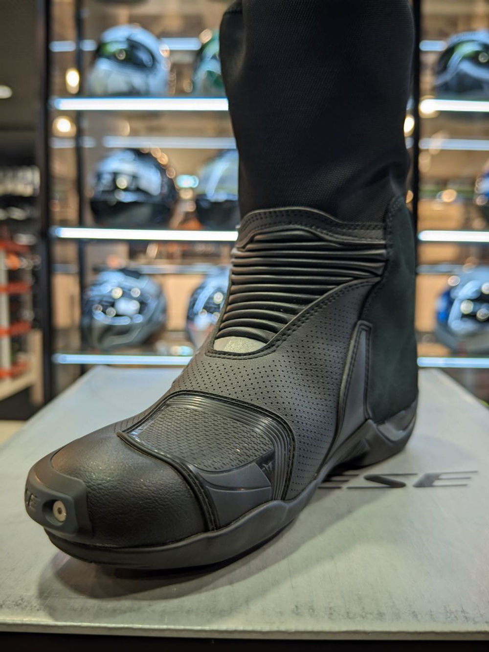 Мотоботы Dainese AXIAL GORE-TEX® BOOTS