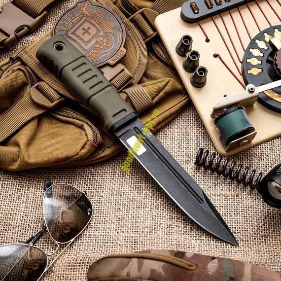 Тактический Нож туристический Витязь сталь AUS-8 разделочный Олива