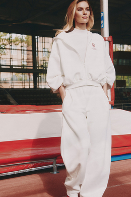 Штаны бананы с защипами Белый