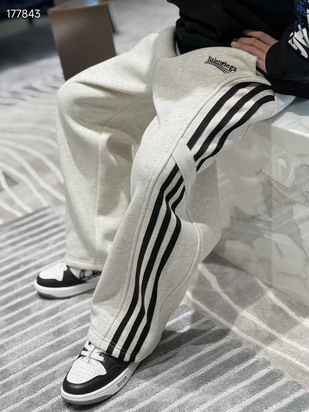 Штаны Balenciaga