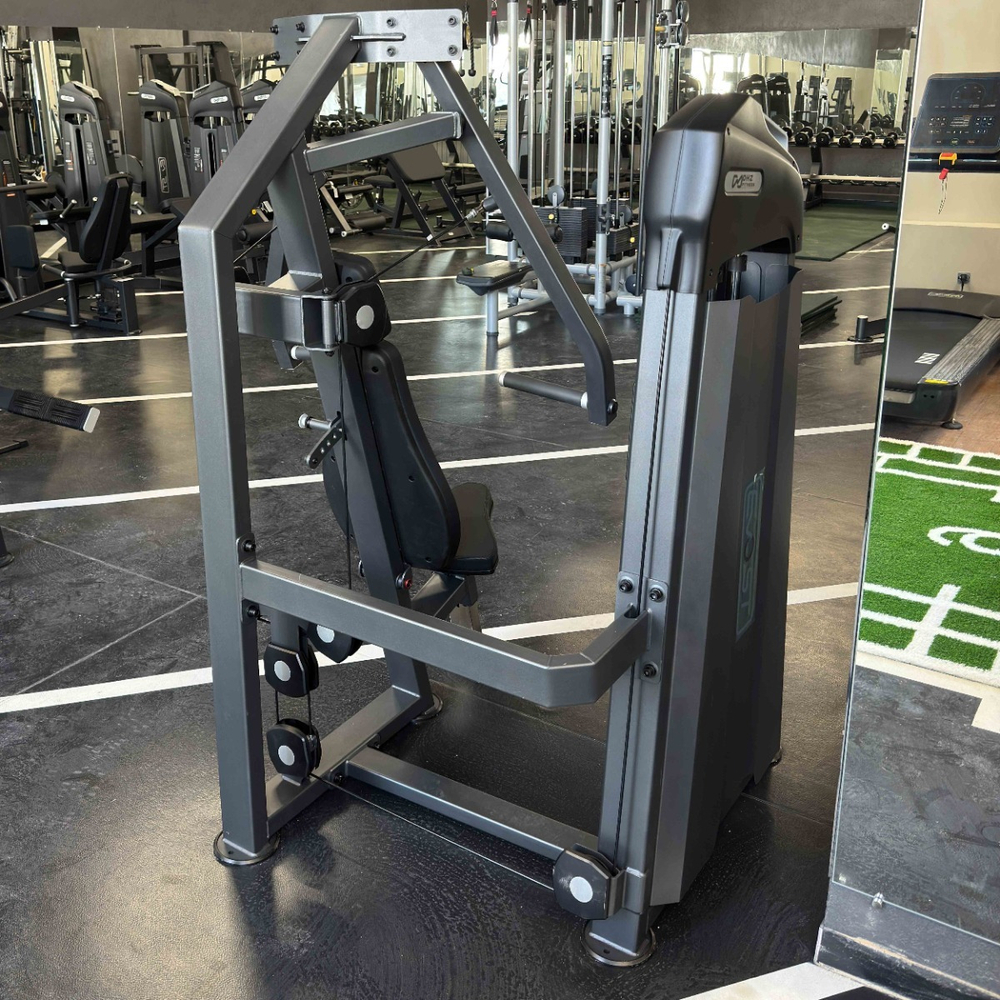 U3008C (E3008) Жим от груди вертикальный. Стек 135 кг