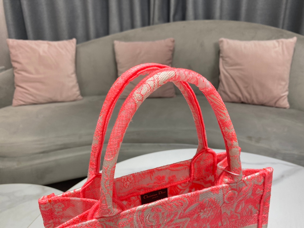 Christian Dior Book Tote 26 cm