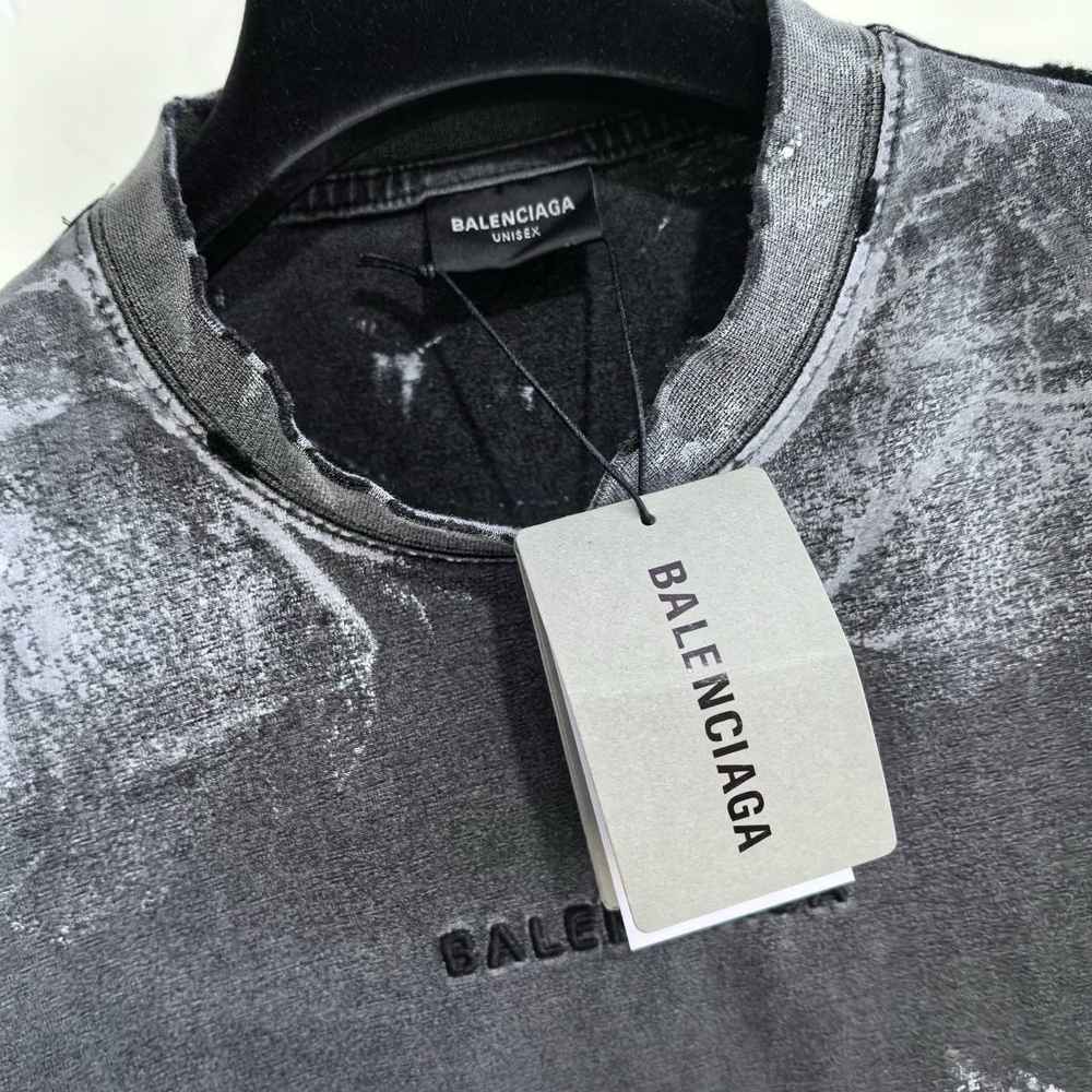 Футболка Balenciaga