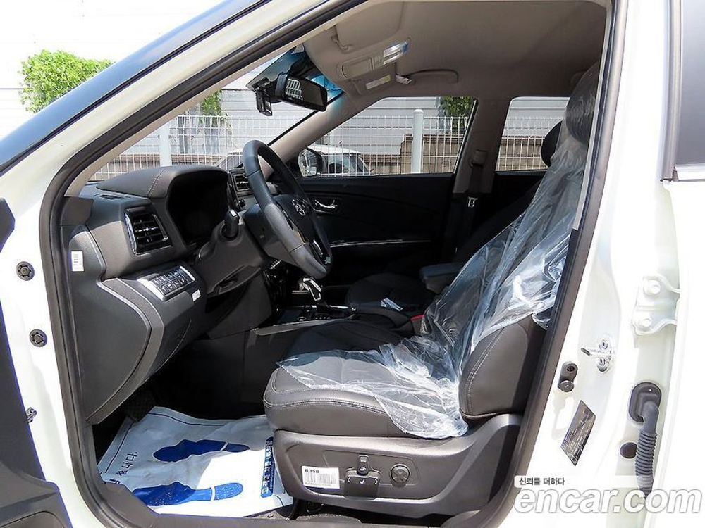 KG Mobility (Ssangyong) Very New Tivoli Бензин 1.5 2WD (05.2023)