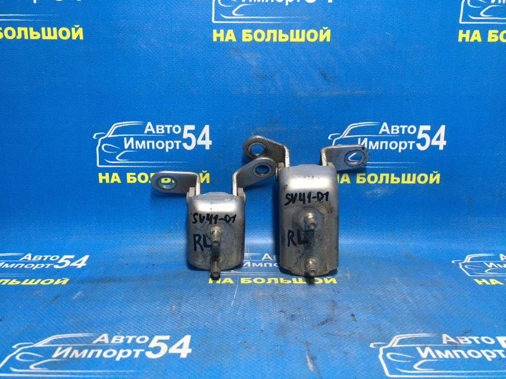 Петля двери задней левой TOYOTA CAMRY 1997