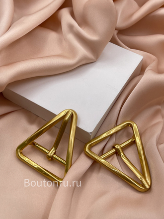 Пряжка золотистая треугольник в стиле БоттегаВ.