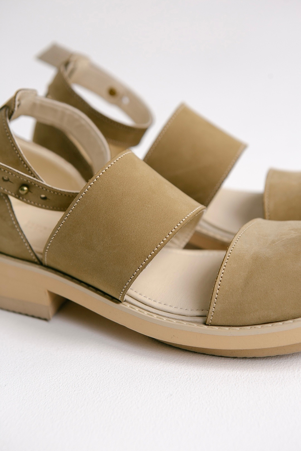 MIDNIGHT Camel styler