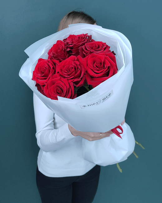 Роза красная Эксплорер,7 штук(00081)