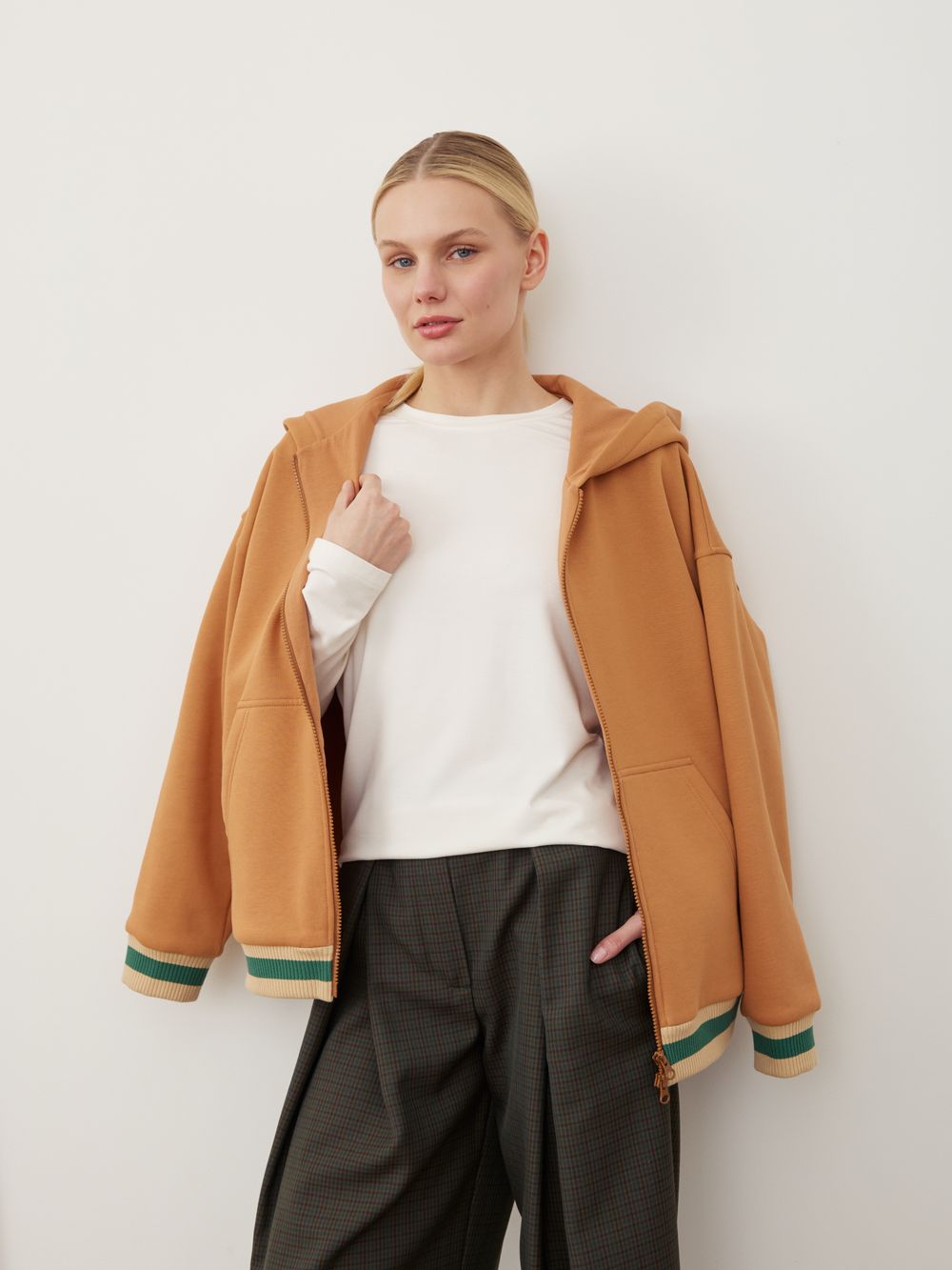 ОЛИМПИЙКА СВЕТЛО-ОРАНЖЕВЫЙ