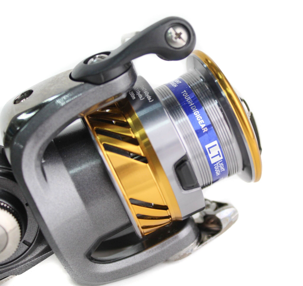 Катушка для рыбалки безынерционная Daiwa 20 Laguna LT