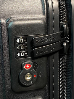 Чемодан Rimowa