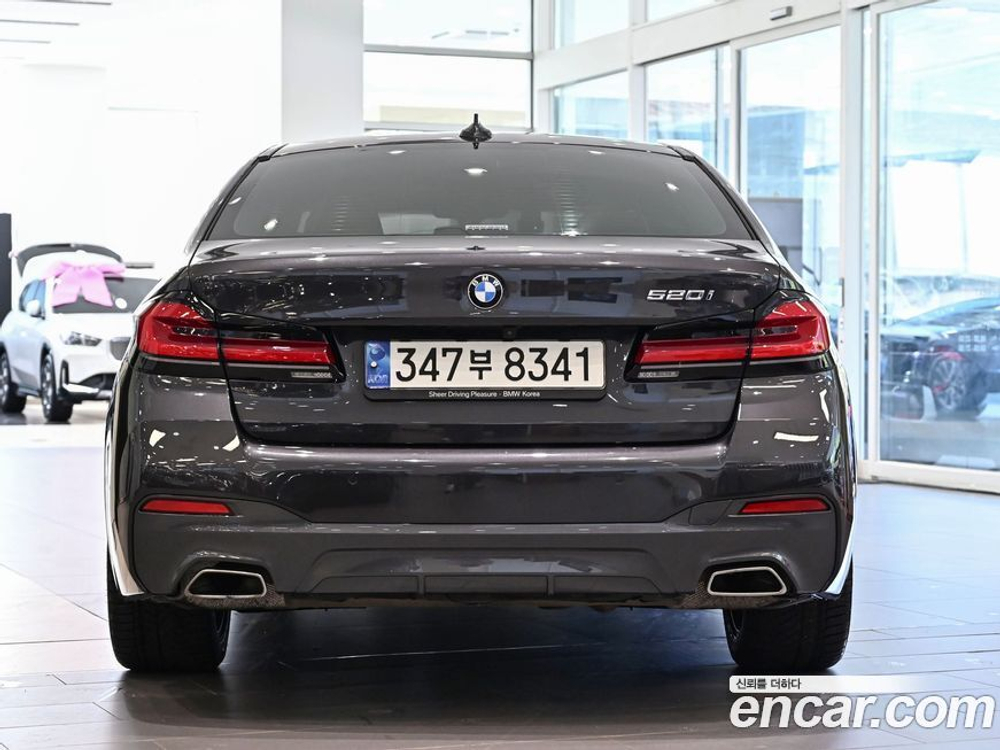 BMW 5 Series (G30) 520i M Sports (12.2020)