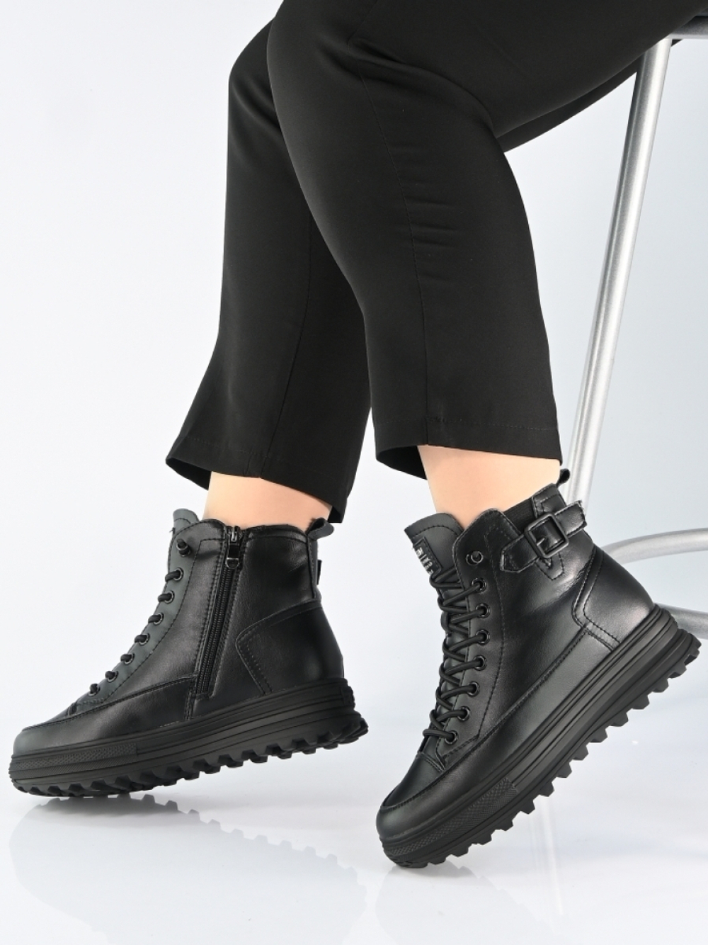 Ботинки женские Ascalini R5971SB