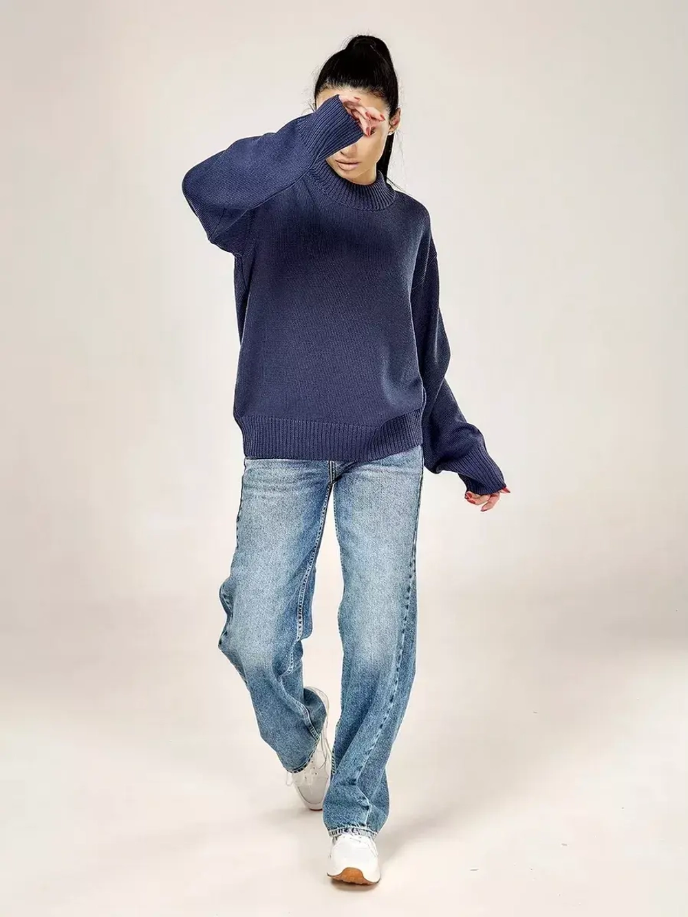 Свитер шерстяной