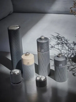 Peugeot Мельница для перца Line 18 см натуральная