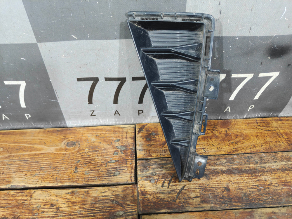 Накладка переднего бампера левая Geely Coolray 06-23 Б/У Оригинал 6010207900