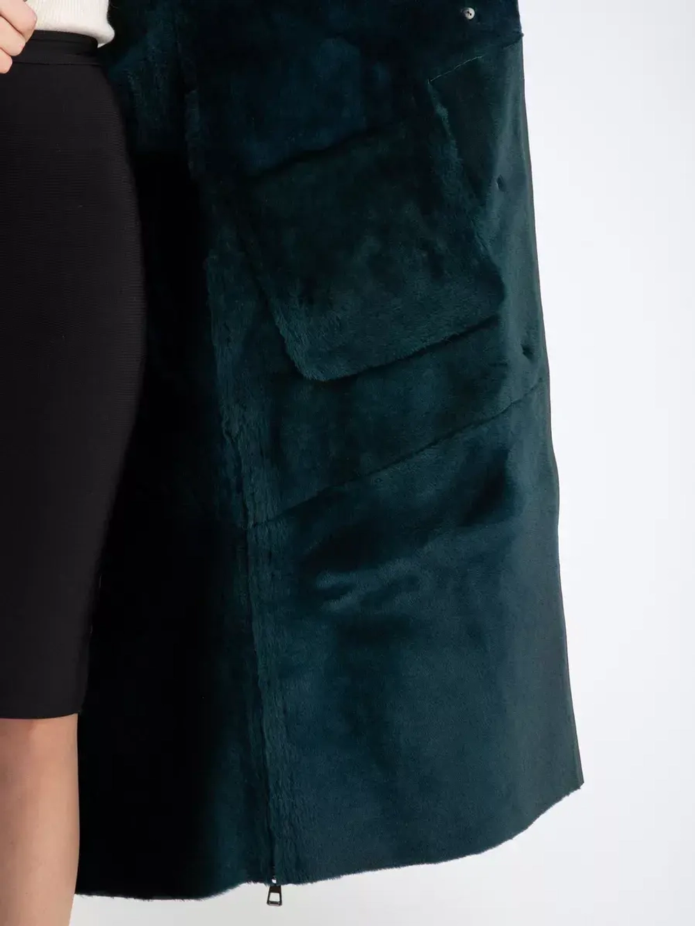 Дубленка зимняя натуральная с капюшоном