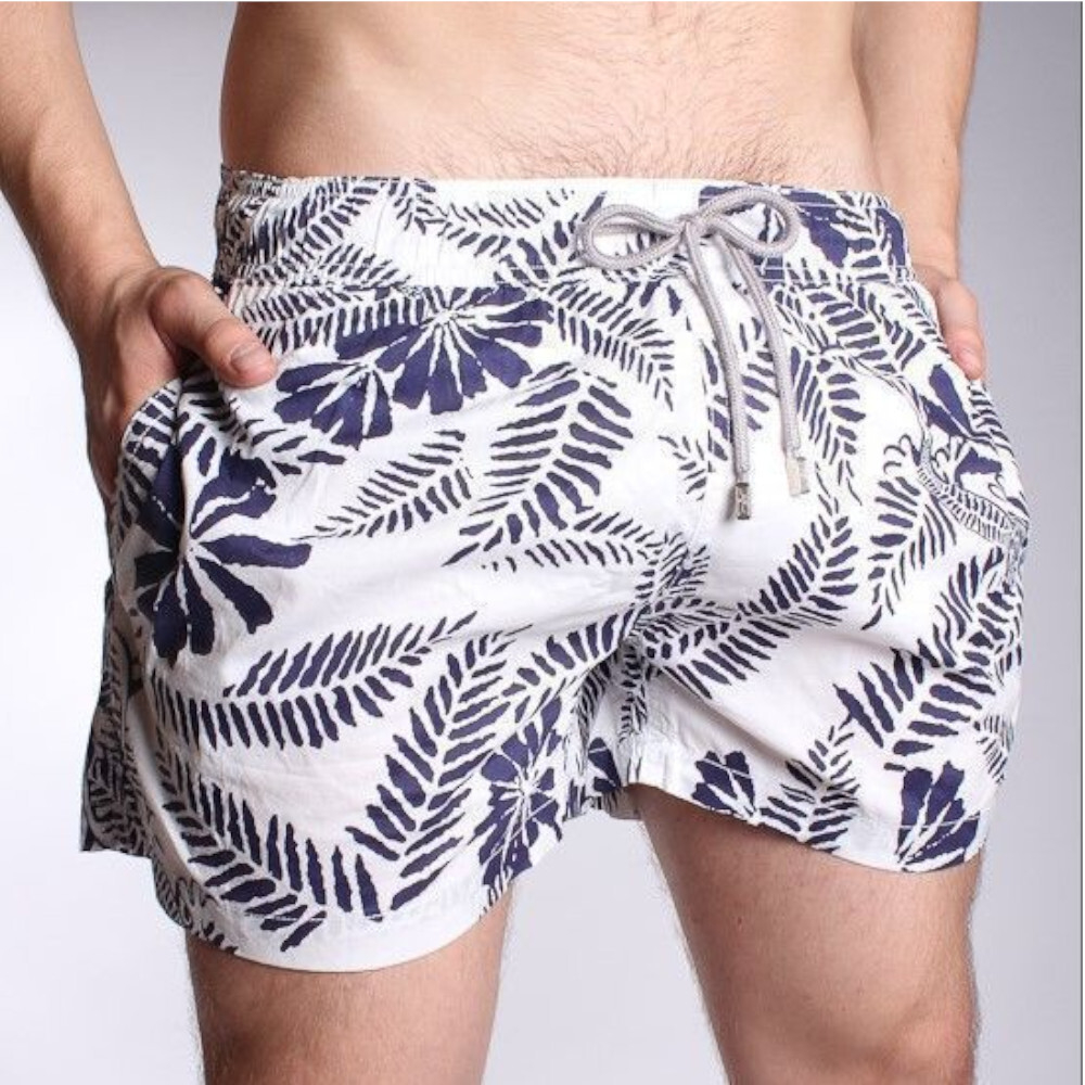 Мужские шорты пляжные белые с синими цветами Vilebrequin Shorts