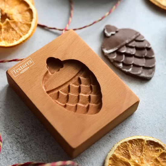 Пряничная форма Шишка (серия Новогодние игрушки)