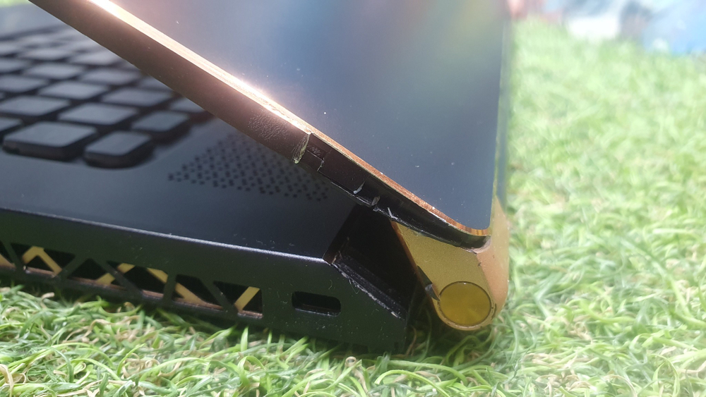 Игровой MSI i7-9/16Gb/RTX 2070 MAX Q 8Gb/240Hz/ GS75 Stealth 9SF-836RU 9s7-17g111-836/Windows 10