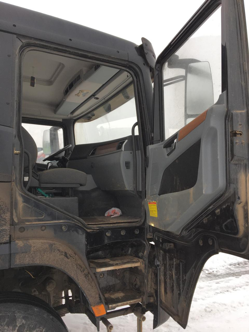 Shacman (Shaanxi) SX* 8x4 Самосвал SX33186V366 (Дизельный, 11,6 л, 423 л.с., МТ)