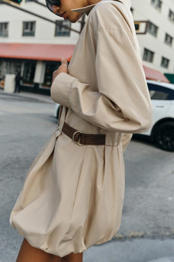 ZARA КОРОТКОЕ ПЛАТЬЕ-БАЛЛОН, БЕЖЕВЫЙ