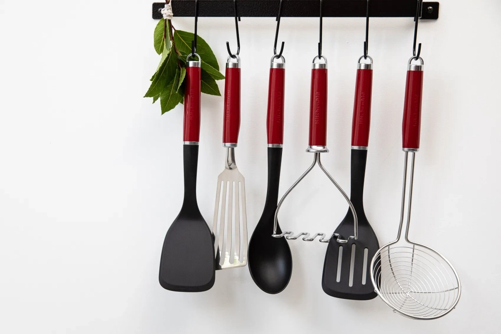 KitchenAid CORELINE Лопатка для чаши KAG031OHERE