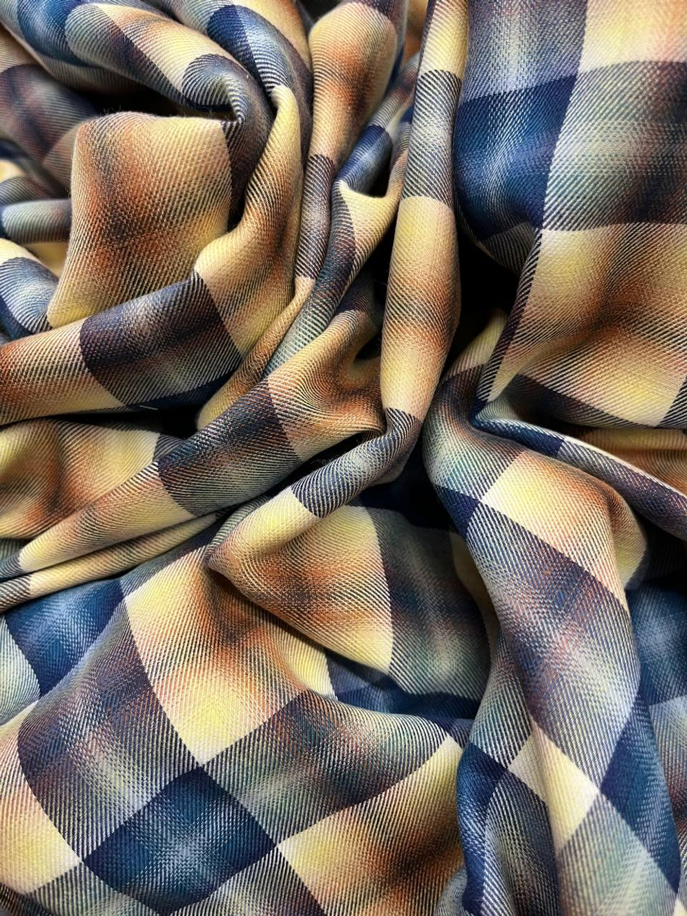 Хлопок с лиоцеллом Canclini в разноцветную клетку