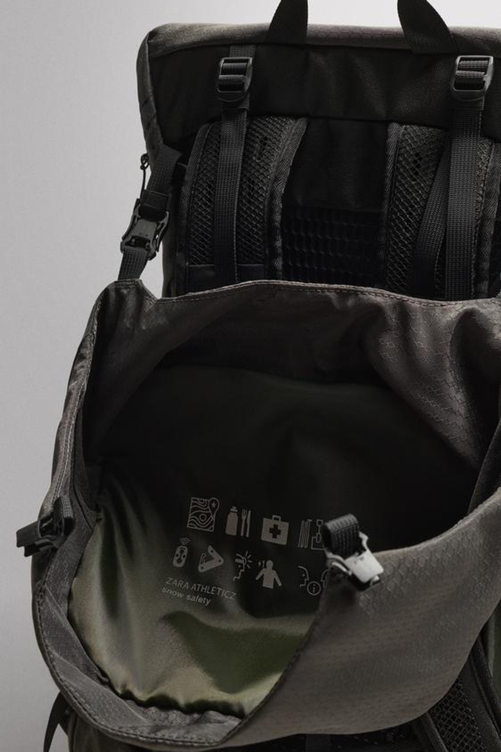 ZARA СПОРТИВНЫЙ РЮКЗАК ДЛЯ ГОРНОЛЫЖНОГО СПОРТА, СЕРЫЙ