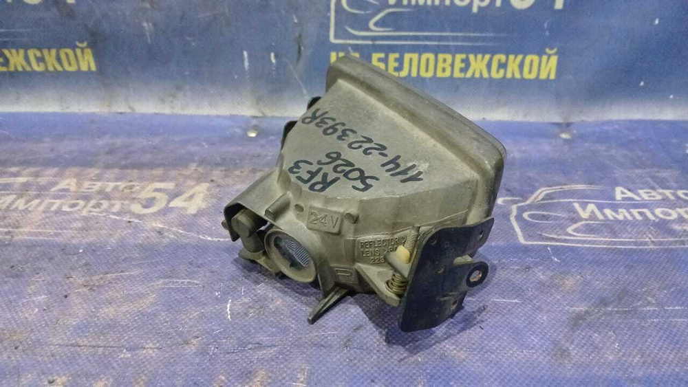 Туманка правая Honda STEPWGN 2002